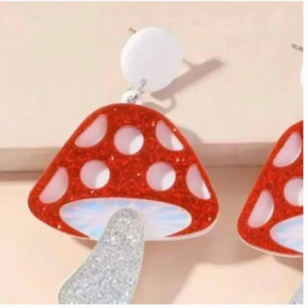 ⭐️❤️FREE Mushroom Sparkle Shine Glitter Plant Hipster Hippie Artsy Drop Earrings